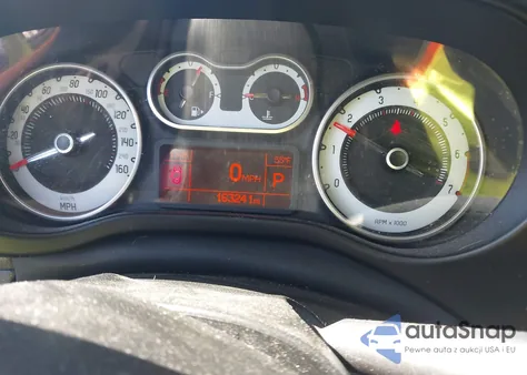 2014 Fiat 500L Trekking z USA, uszkodzony, nr VIN ZFBCFADH6EZ018719